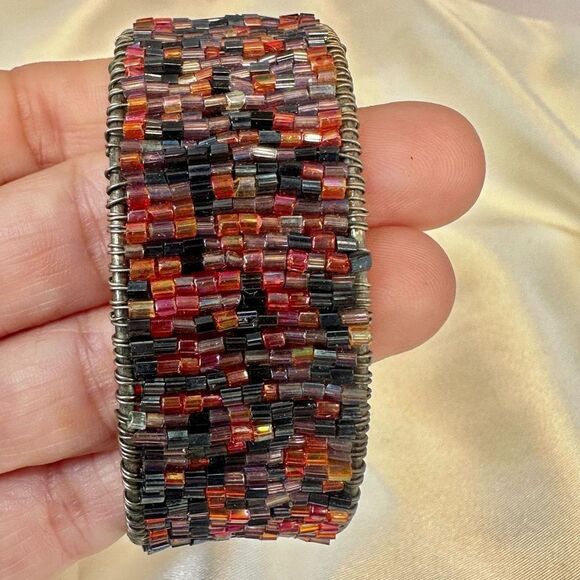 Colorful beaded adjustable cuff bracelet - Picture 5 of 10